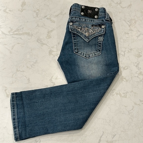Miss Me Embellished Cuffed Capri Women’s Jeans Size 27 - Picture 9 of 16